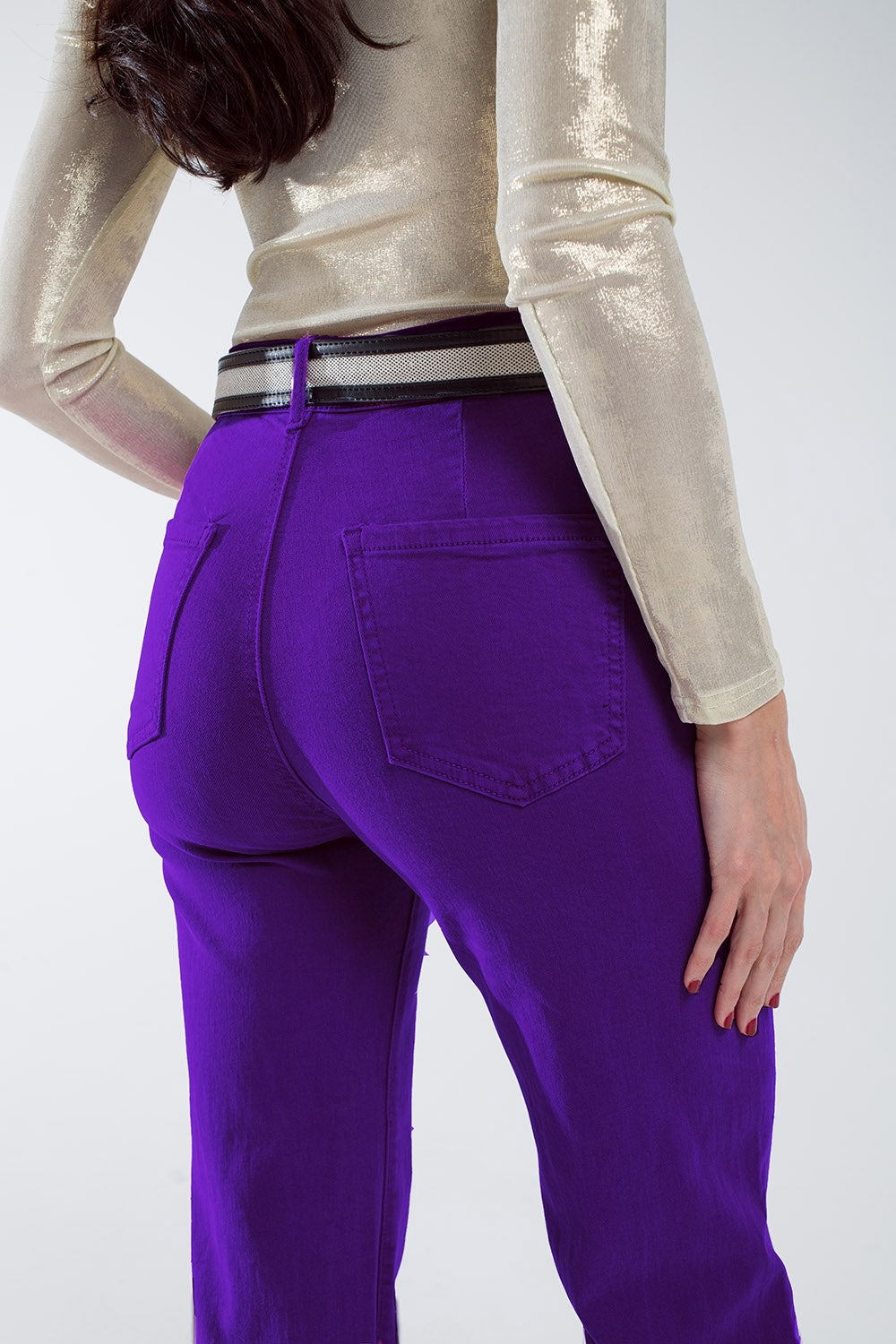 Jean flair violet avec grandes poches avant
