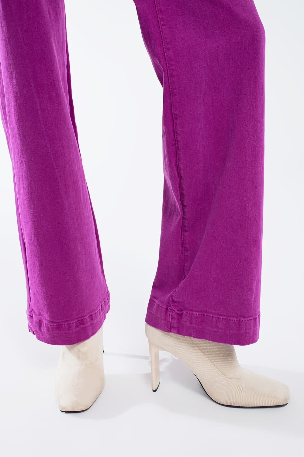 jean flare à taille haute et poches avant en magenta