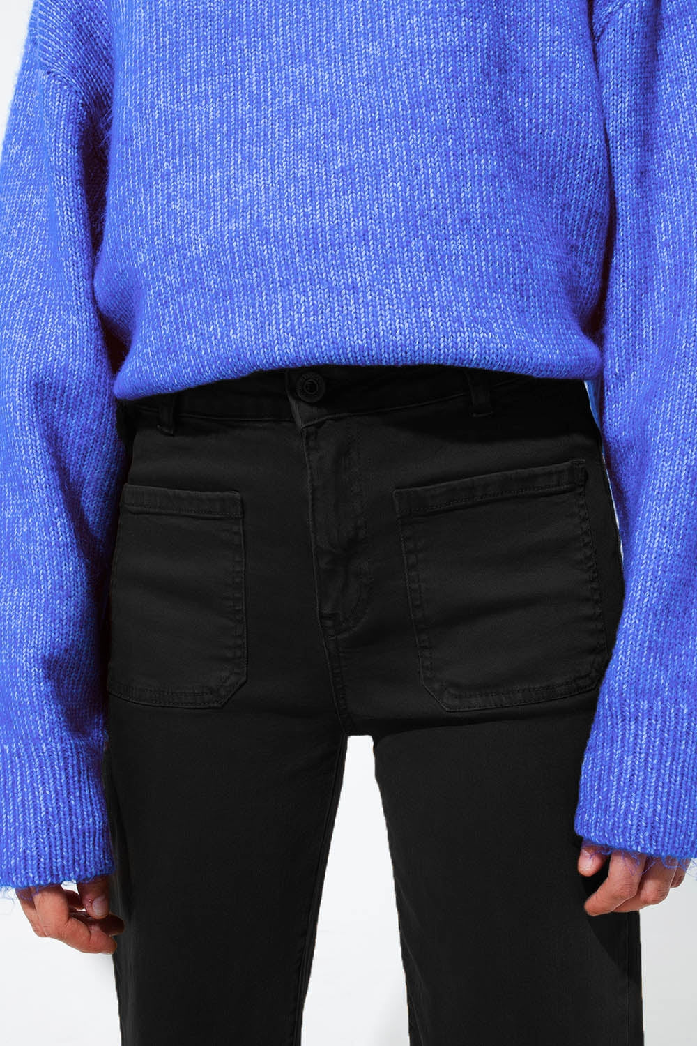 jean flare à taille haute et poches avant en noir
