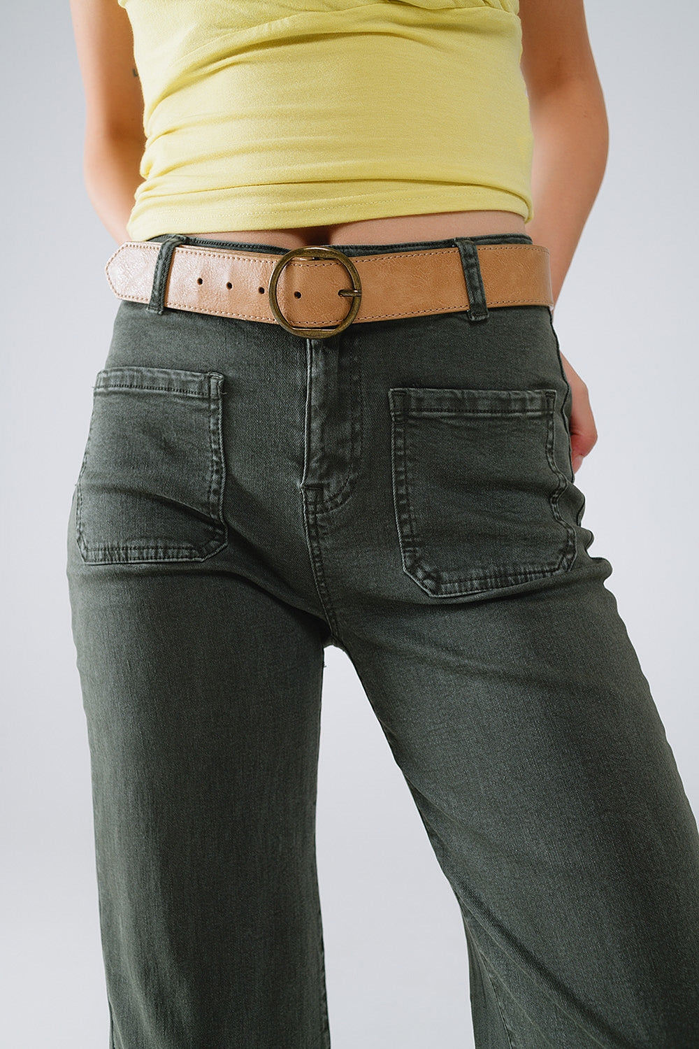 jean flare à taille haute et poches avant kaki foncé