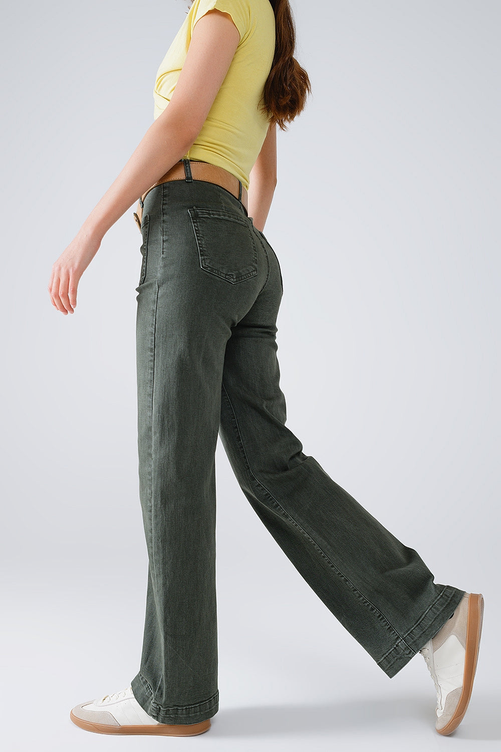 jean flare à taille haute et poches avant kaki foncé