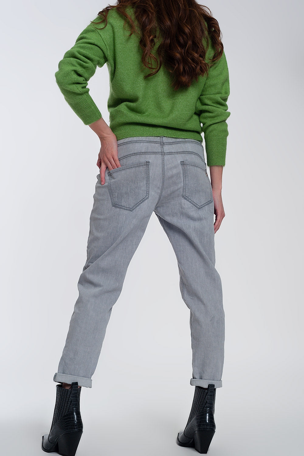 Jean léger style jogger en gris