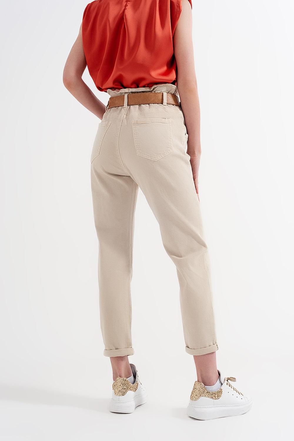 Jean mom à élastique taille haute froncée beige