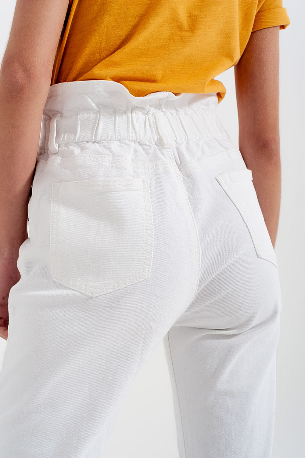 Jean mom à élastique taille haute froncée blanc
