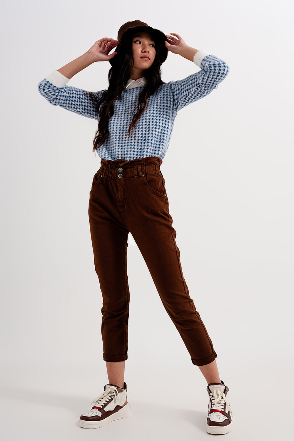 Jean mom à élastique taille haute froncée marron