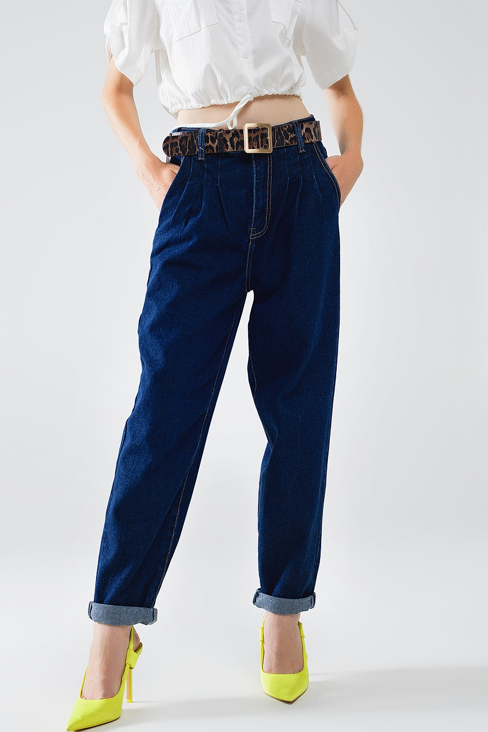 Jean Mom Bleu Raw Avec Détail Plissé