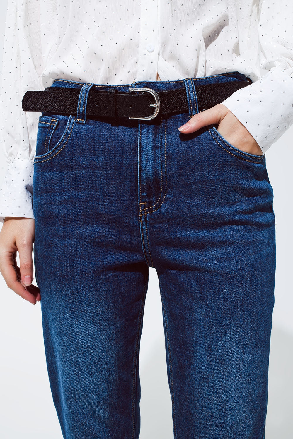 Jean Mum en délavage moyen avec ourlet plié