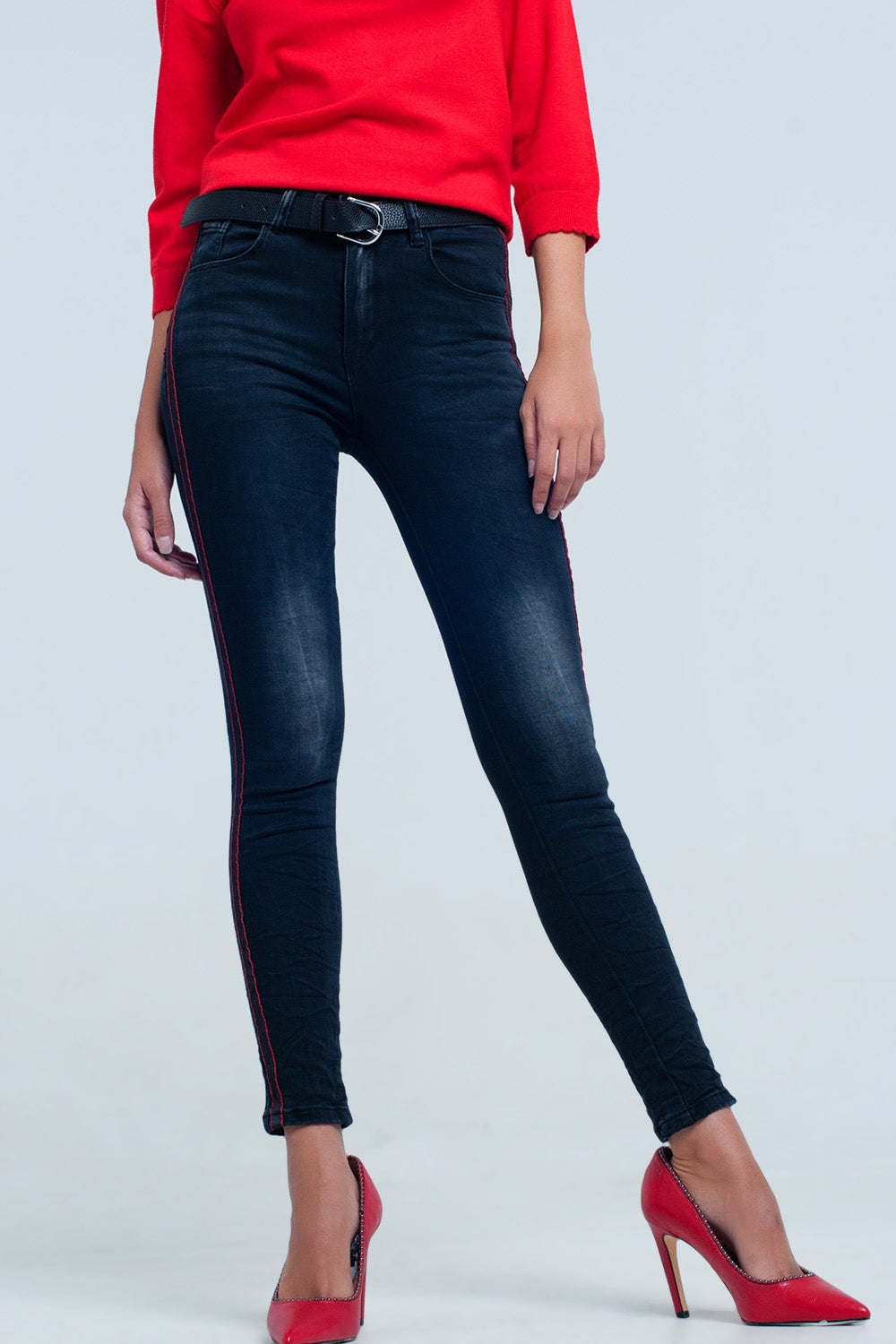 Jean noir skinny avec bandes sur les côtés