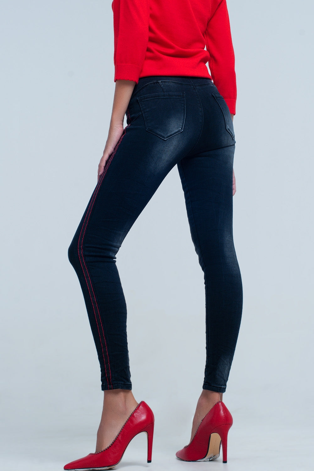 Jean noir skinny avec bandes sur les côtés