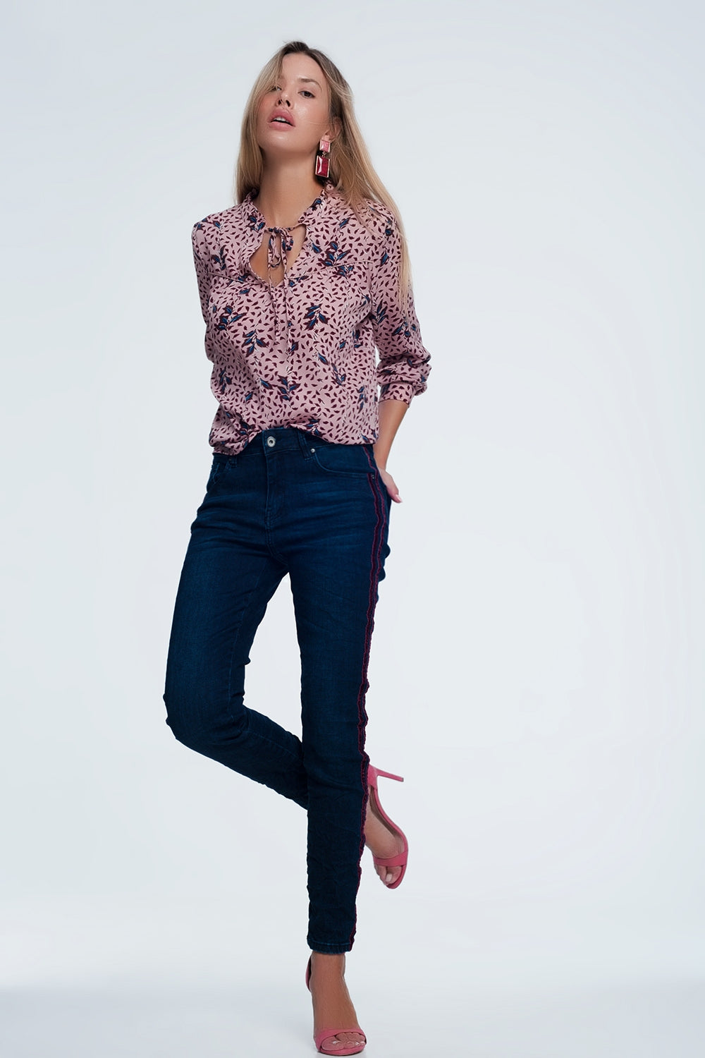 Jean skinny à rayures style sport rouge