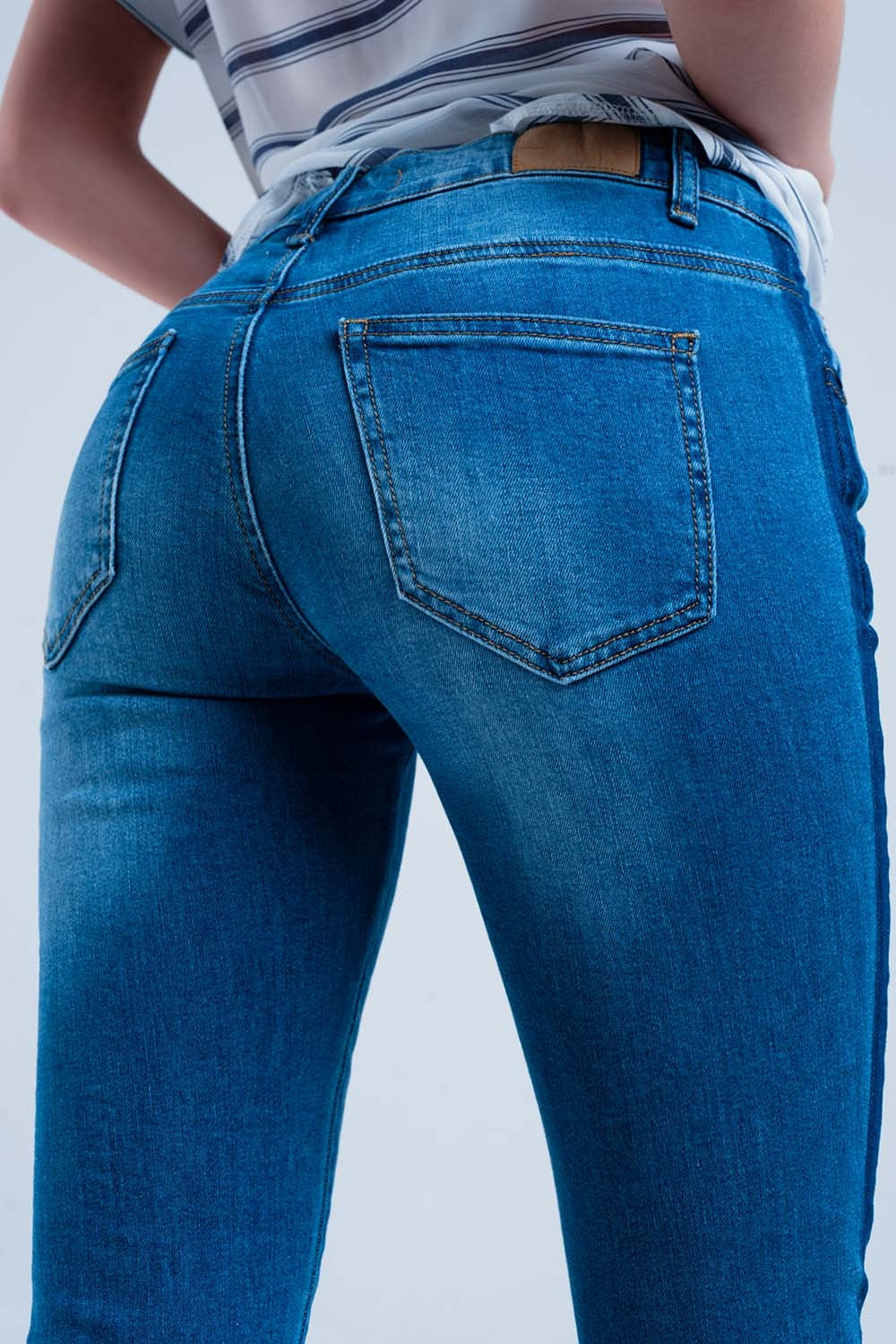 Jean skinny avec bandes bleu sur les côtés Bleu délavé