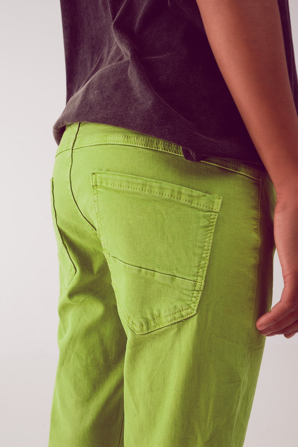 Jean skinny avec boutons visibles vert