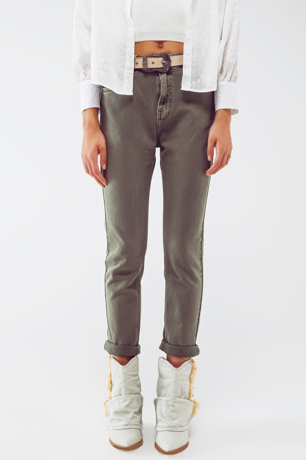 Q2 Jean skinny basique en vert armée
