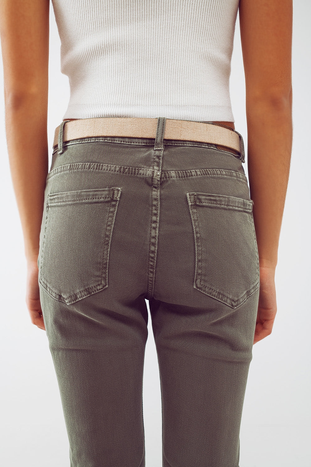 Jean skinny basique en vert armée