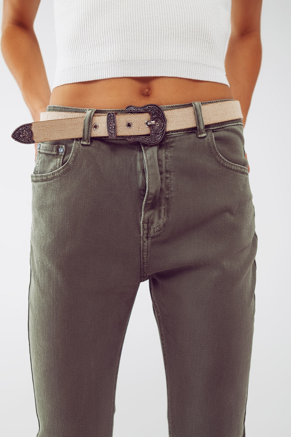Jean skinny basique en vert armée