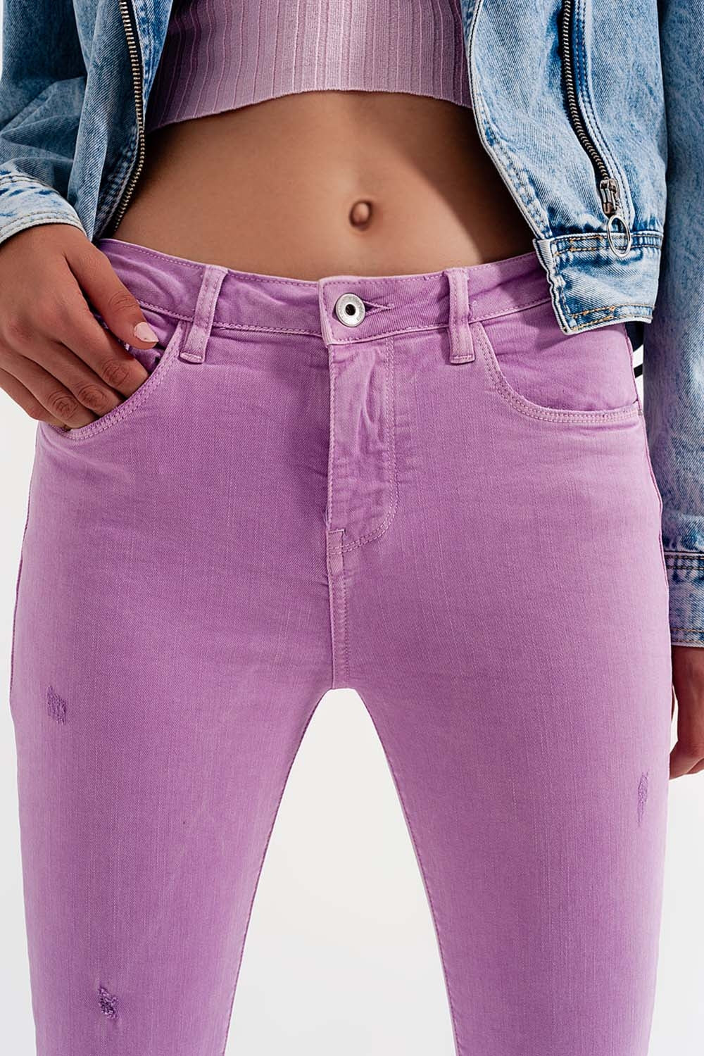 Jean skinny effet vieilli à ourlet brut lilas