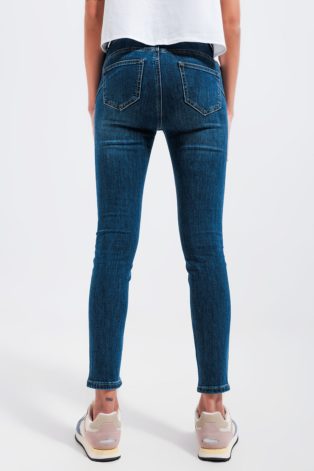 Jean skinny taille haute à délavage foncé