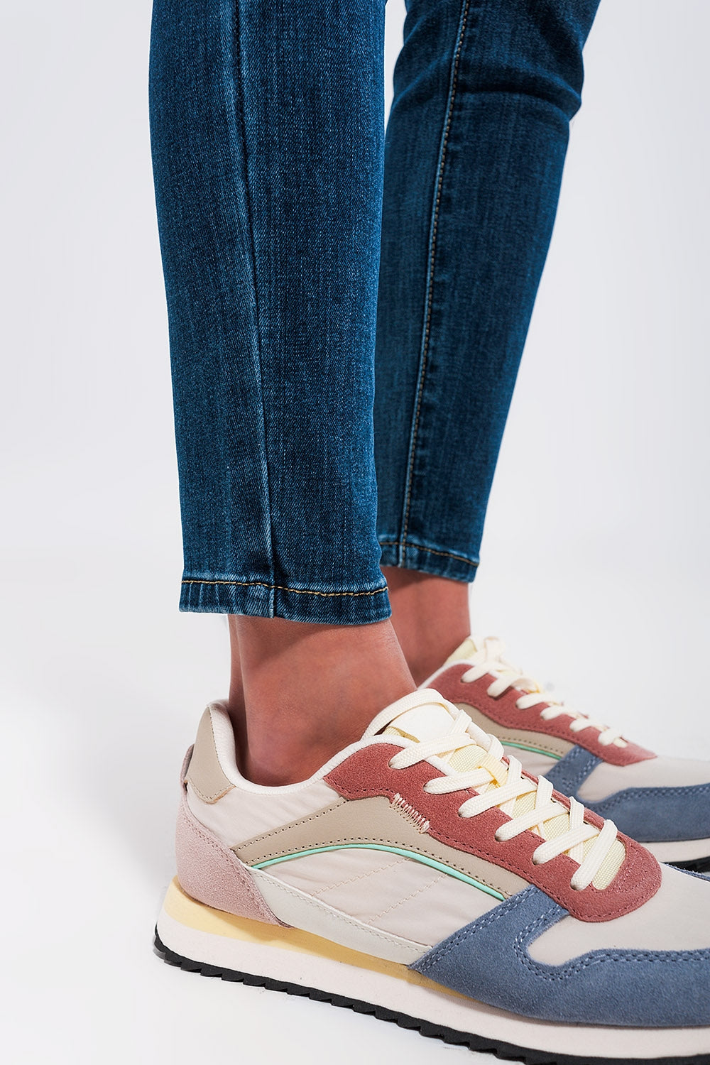 Jean skinny taille haute à délavage foncé
