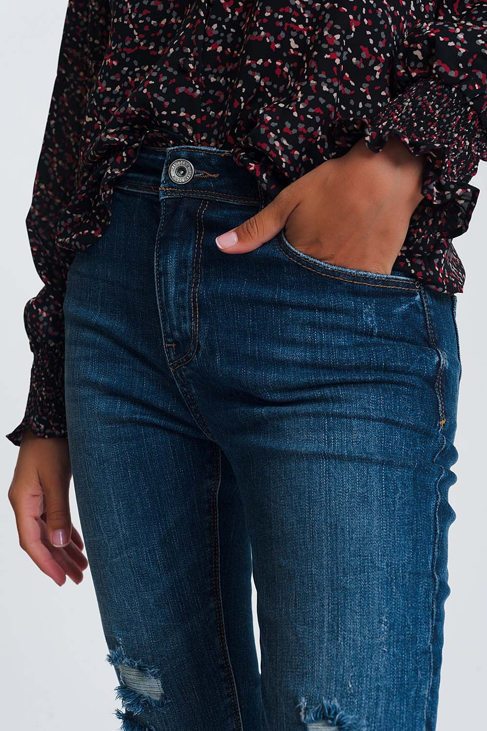 Jean skinny taille haute avec détails déchirés en Bleu délavage foncé