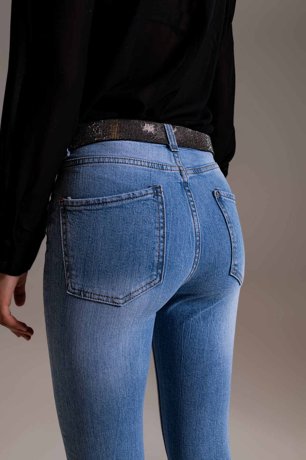 Jean skinny taille haute dans une teinte claire