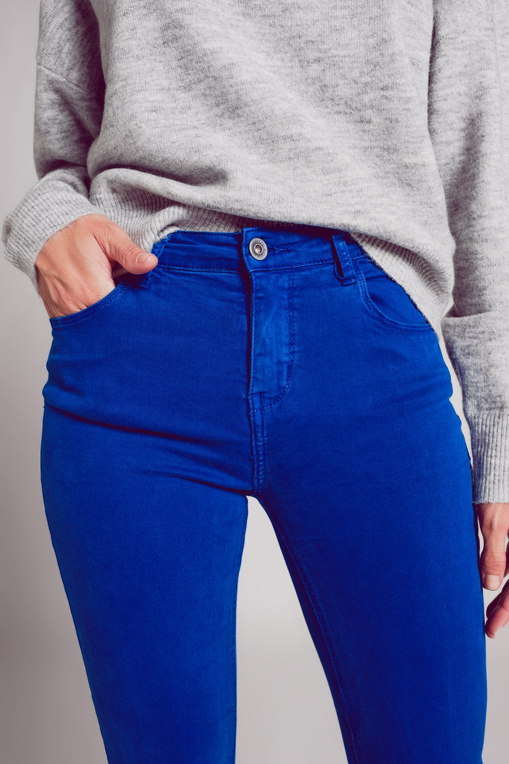 Jean skinny taille haute en bleu électrique