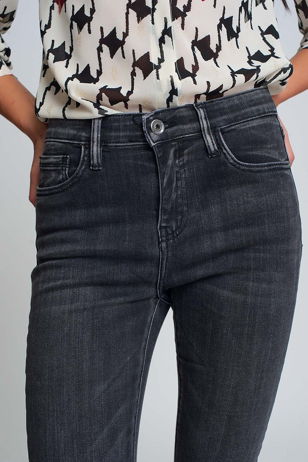 Jean skinny taille haute en Noir délavé