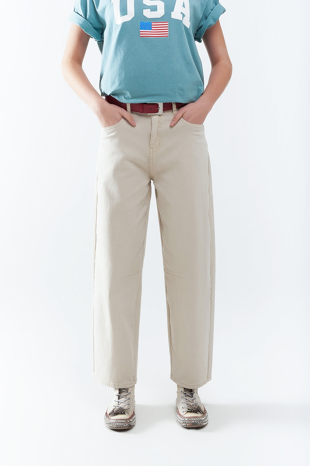 Q2 jean stretch confortable avec jambe tonneau en beige