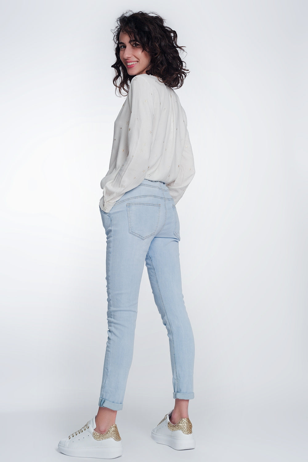 Jean style jogger délavage lumière