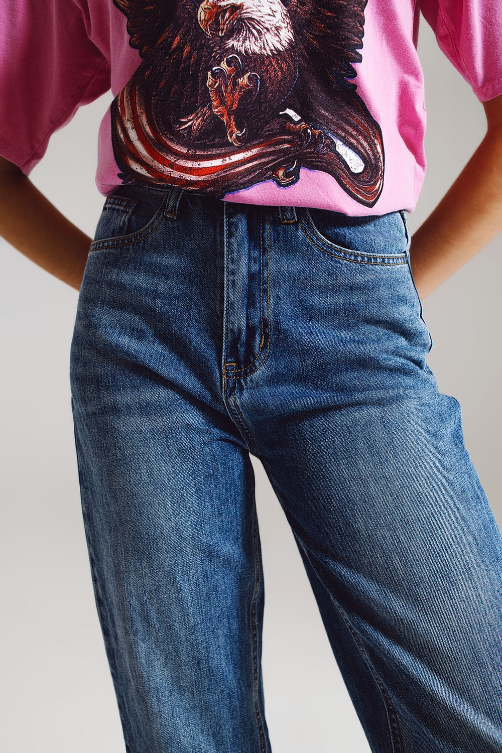 Jean style mom taille haute et mi-hauteur lavé