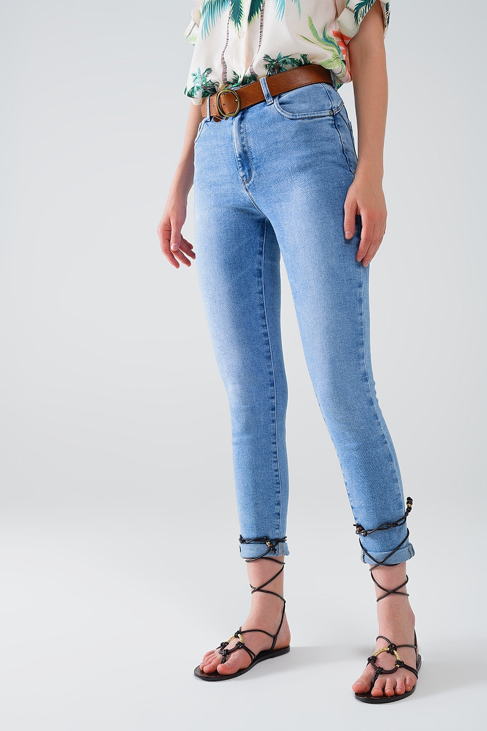 Jean super skinny à taille normale délavé clair avec 5 poches