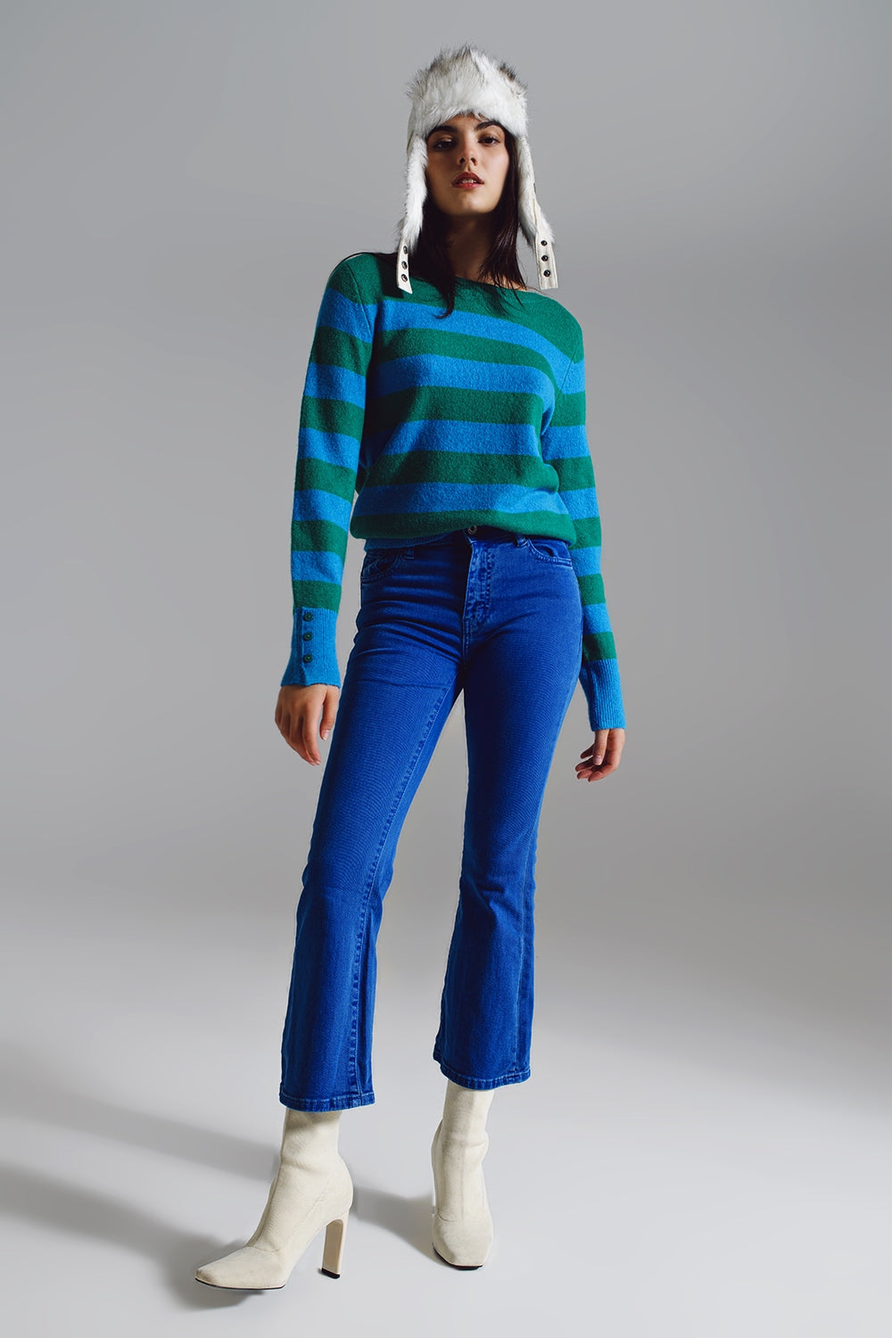 Jean taille haute évasé en bleu