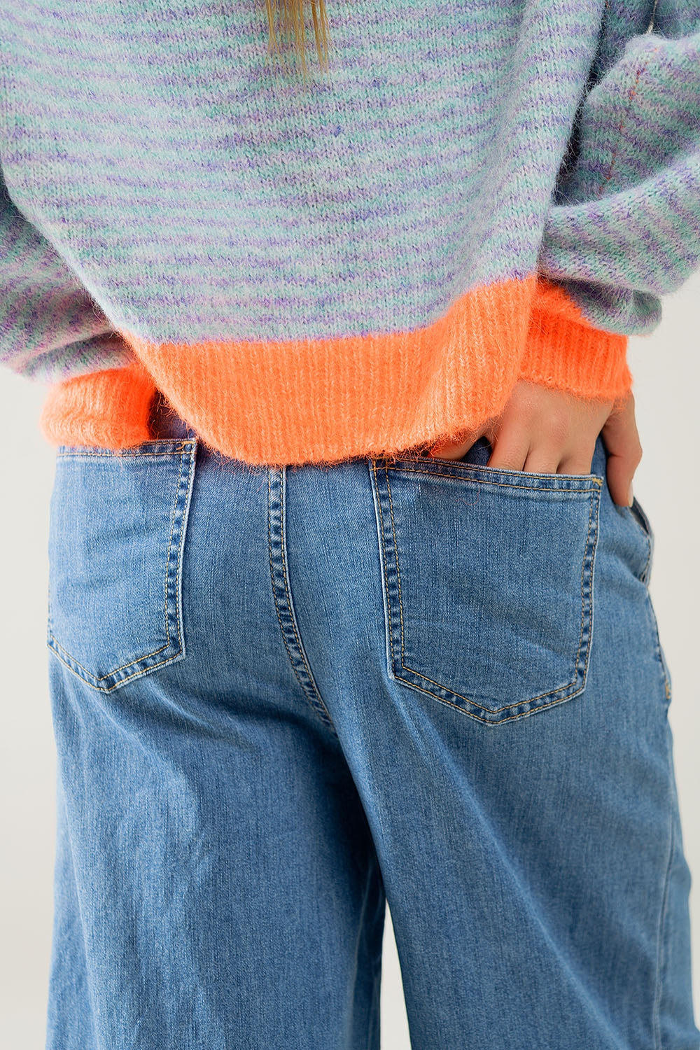 jeans à plis extra-larges en délavage léger
