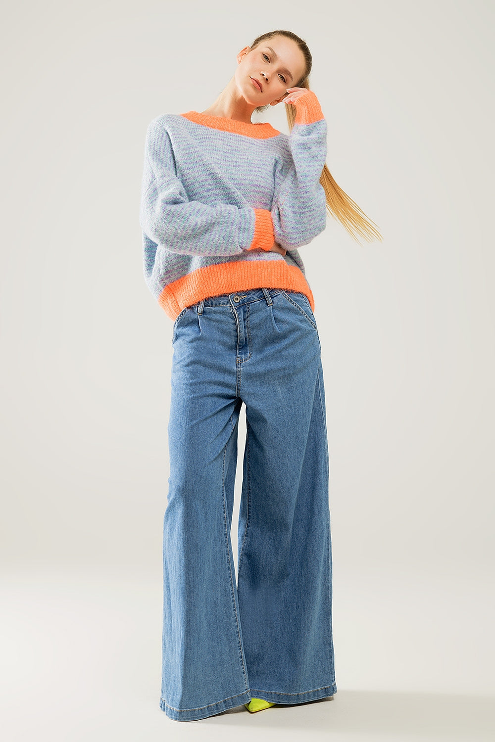 jeans à plis extra-larges en délavage léger