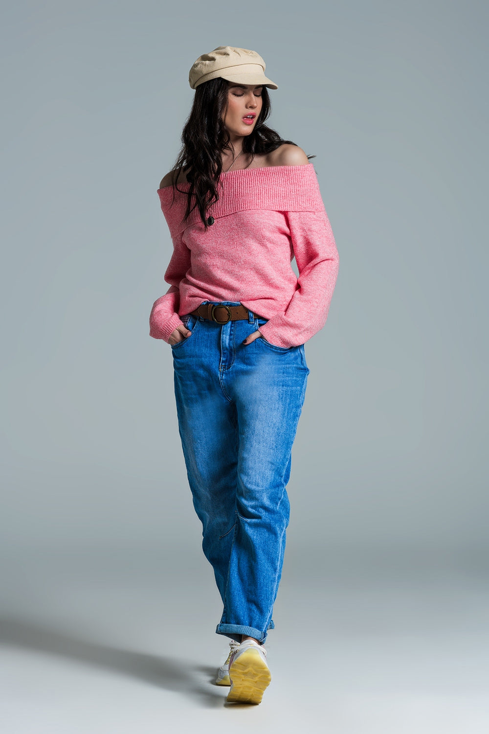 Jeans Basic Mom Fit en délavage moyen avec pinces aux genoux