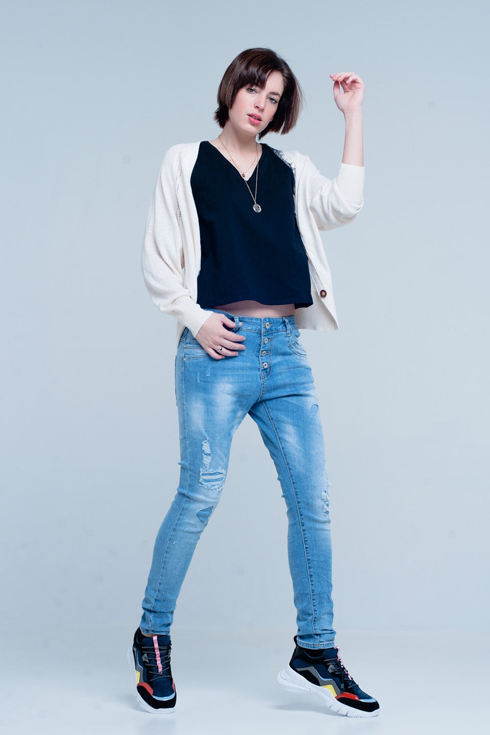 Jeans boyfriend barré avec boutons