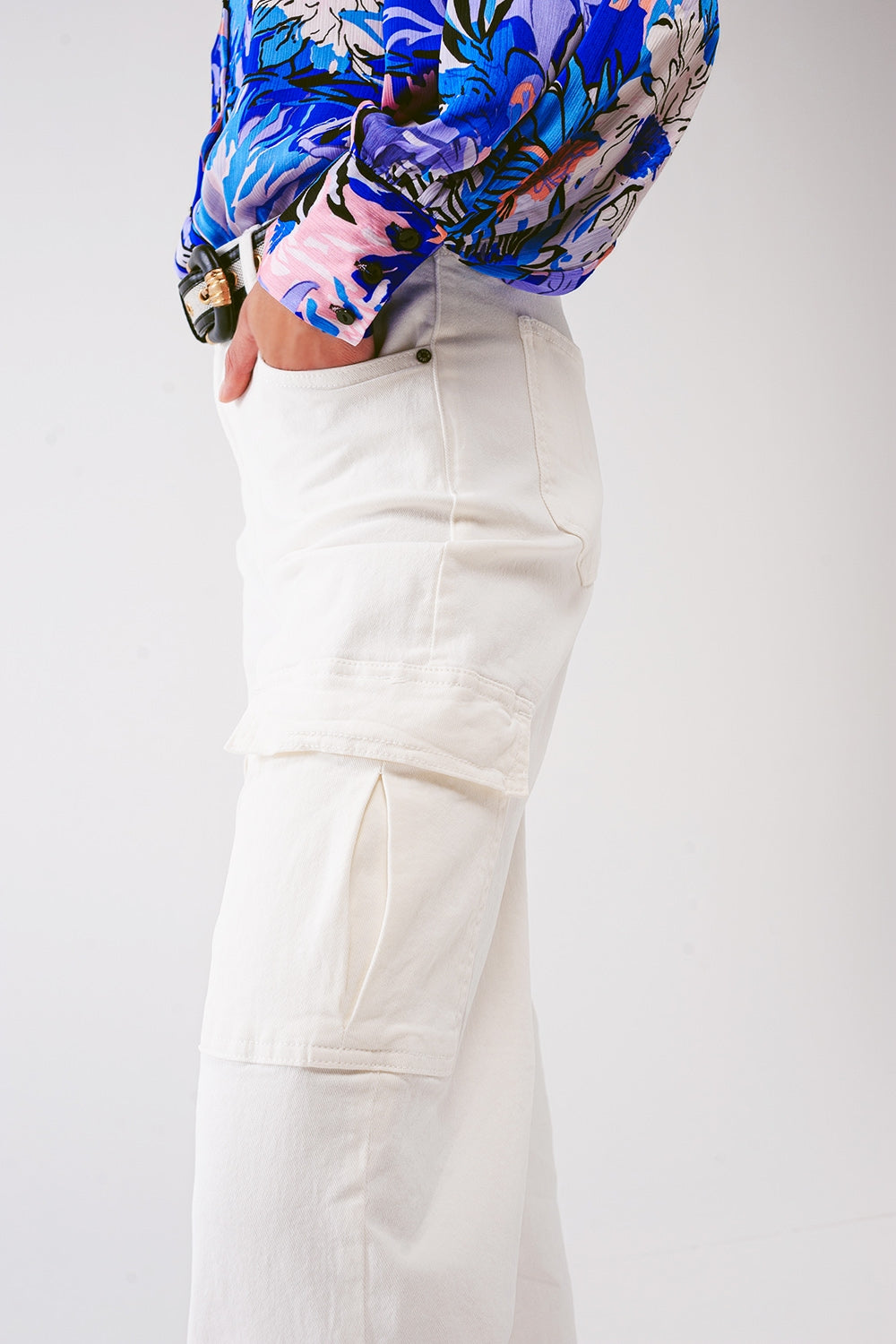 Jeans cargo à jambes droites en blanc