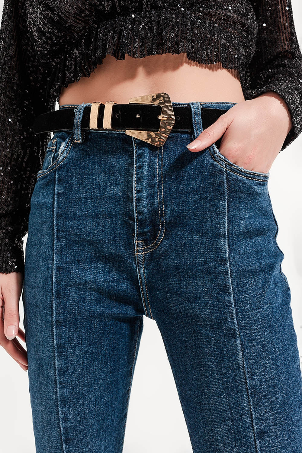 Jeans évasé à ourlet fendu