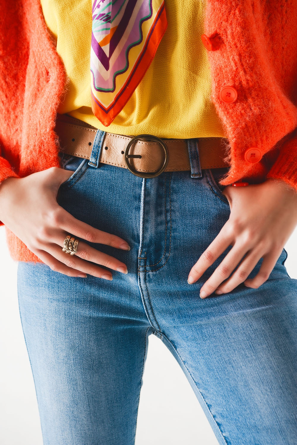 Jeans évasés taille haute des années 70 en denim extensible délavé clair