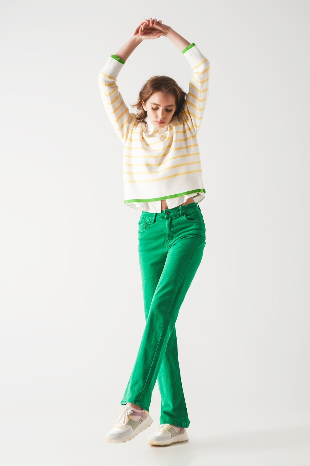 Jeans mom à taille haute en vert