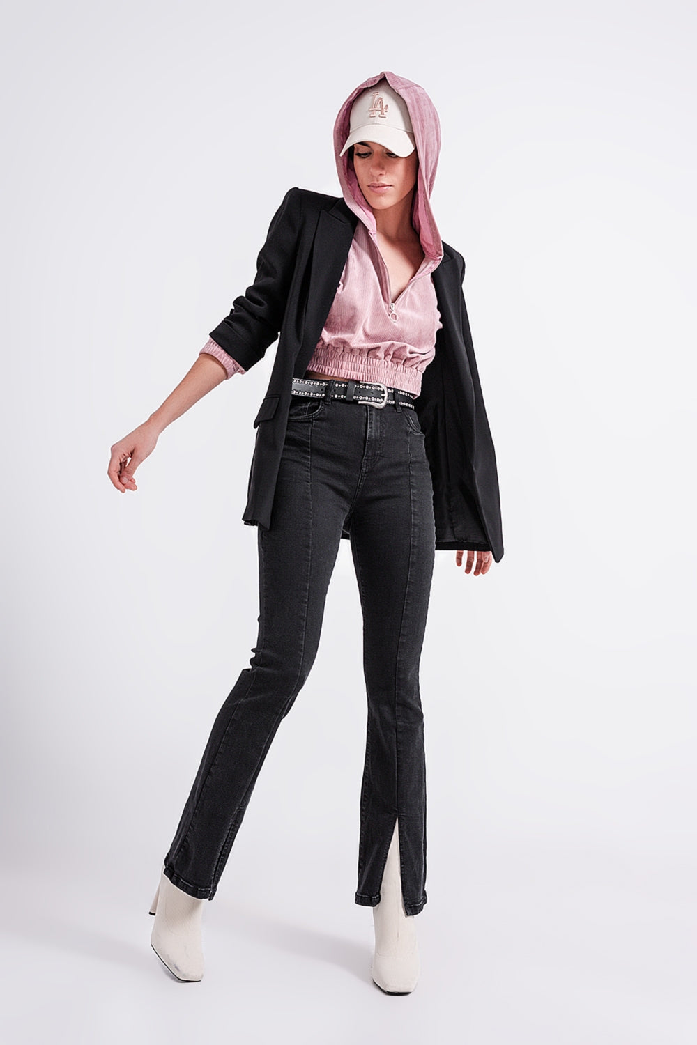 Jeans noir évasé à ourlet fendu