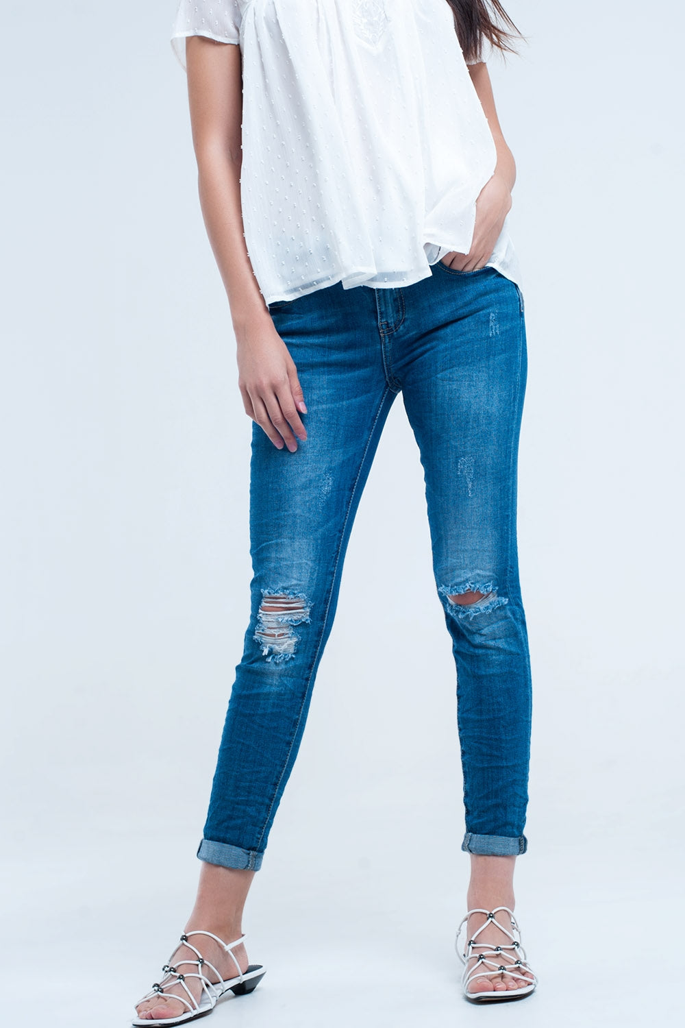 Q2 Jeans skinny élastiques avec déchirures