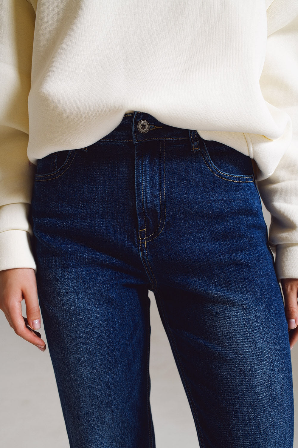 Jeans Straight basiques en lavage foncé