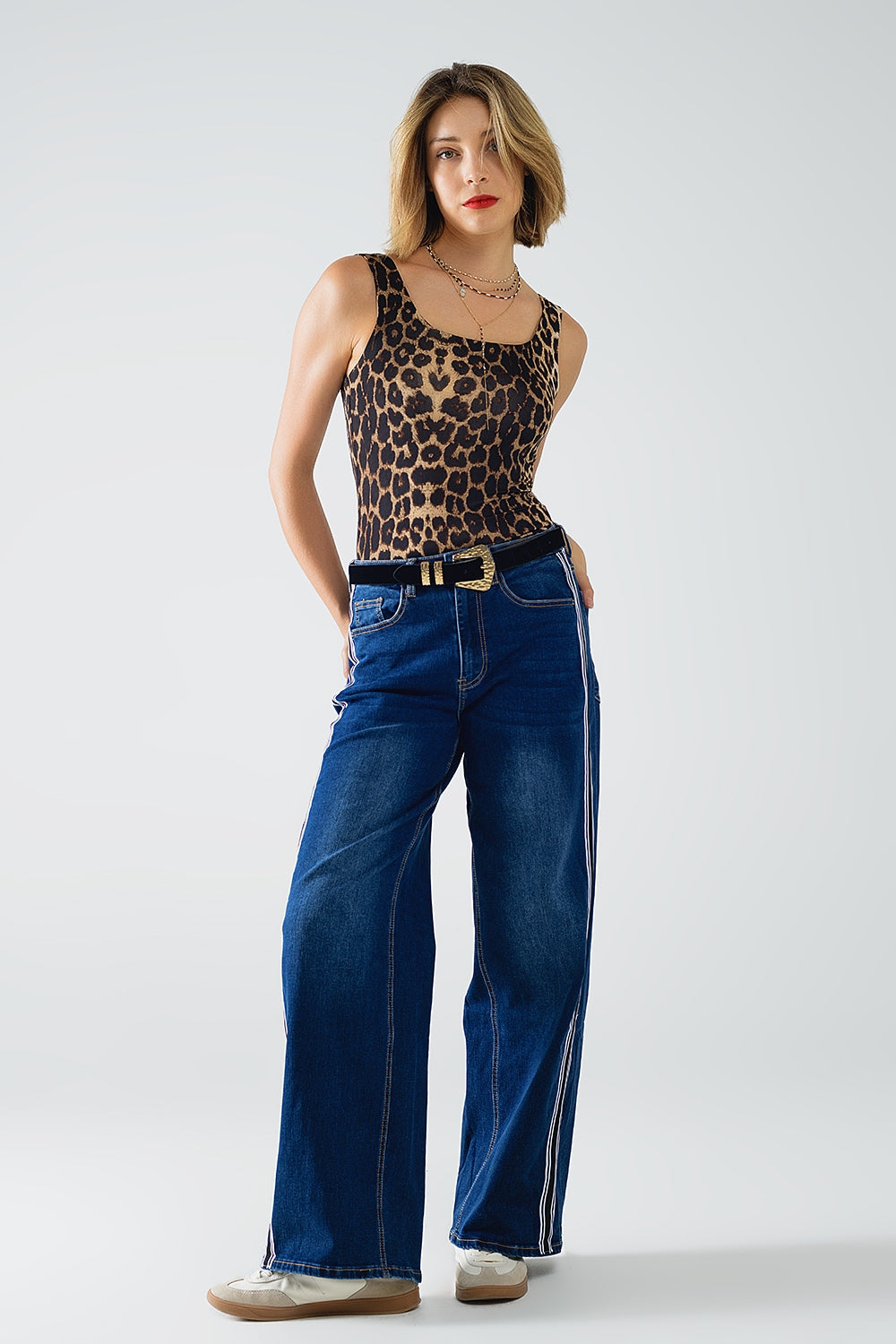 Jeans super larges avec rayures sur le côté