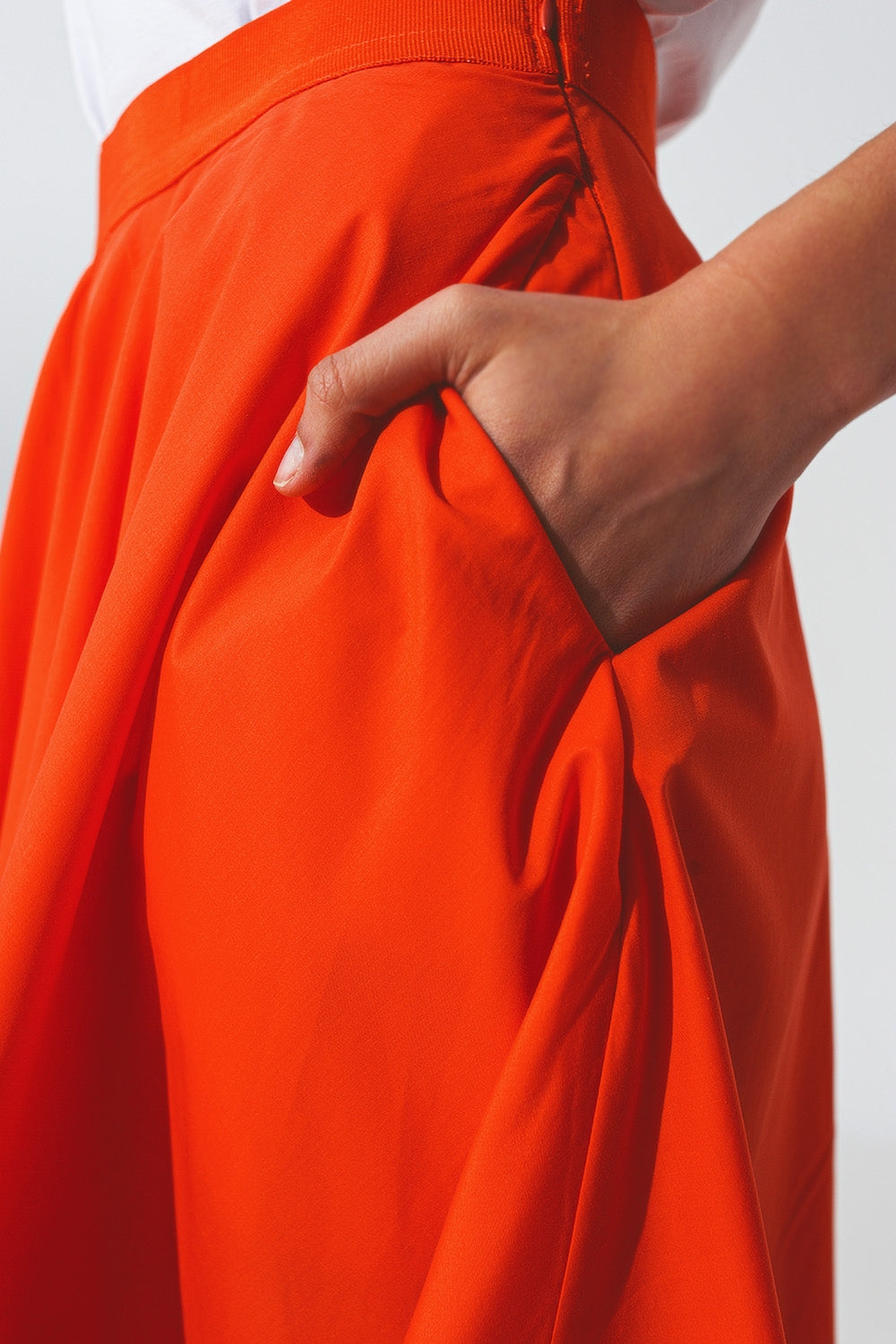 Jupe a-line avec bande élastique à la taille en orange