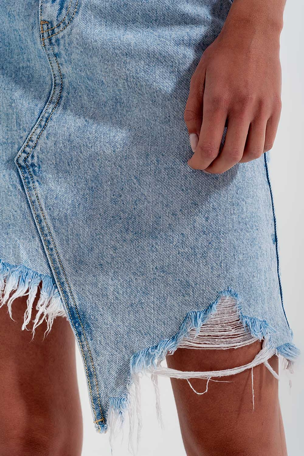 Jupe en jean effet usé à délavage clair