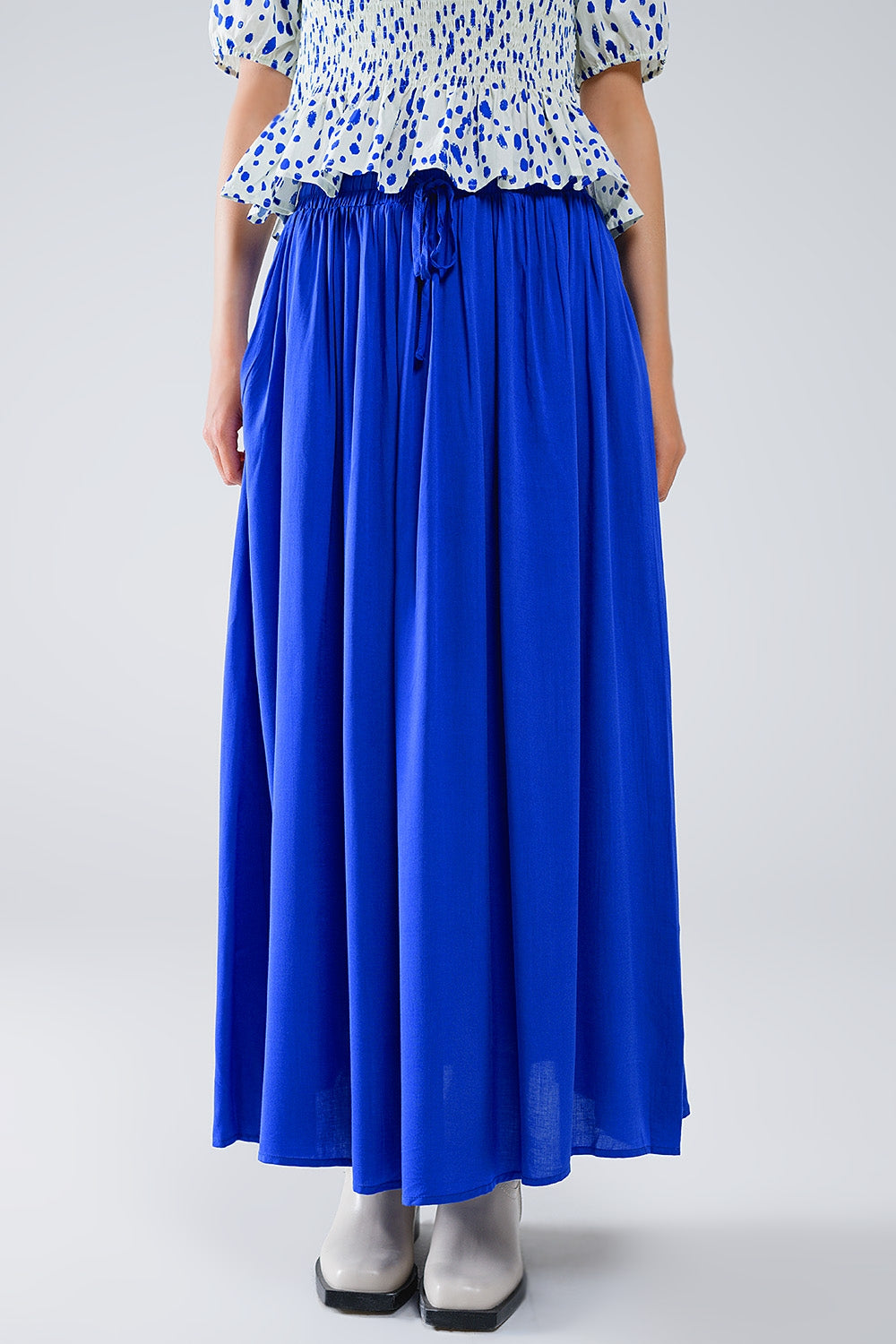 Q2 Jupe longue en tissu fluide bleu avec taille élastique