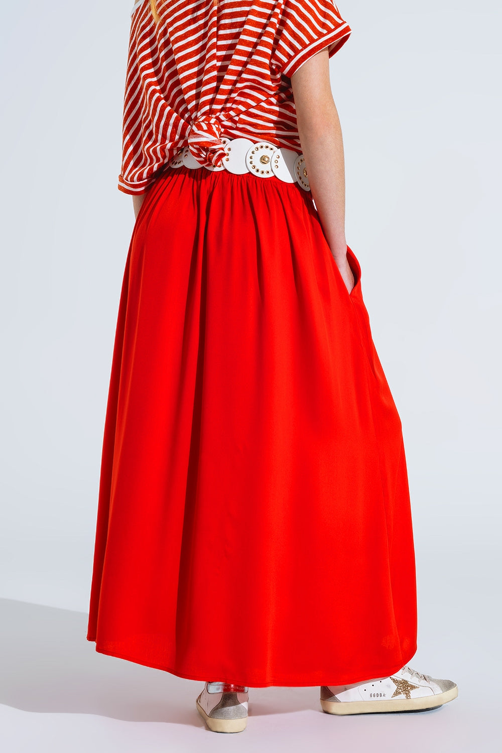 Jupe longue en tissu fluide rouge avec taille élastique