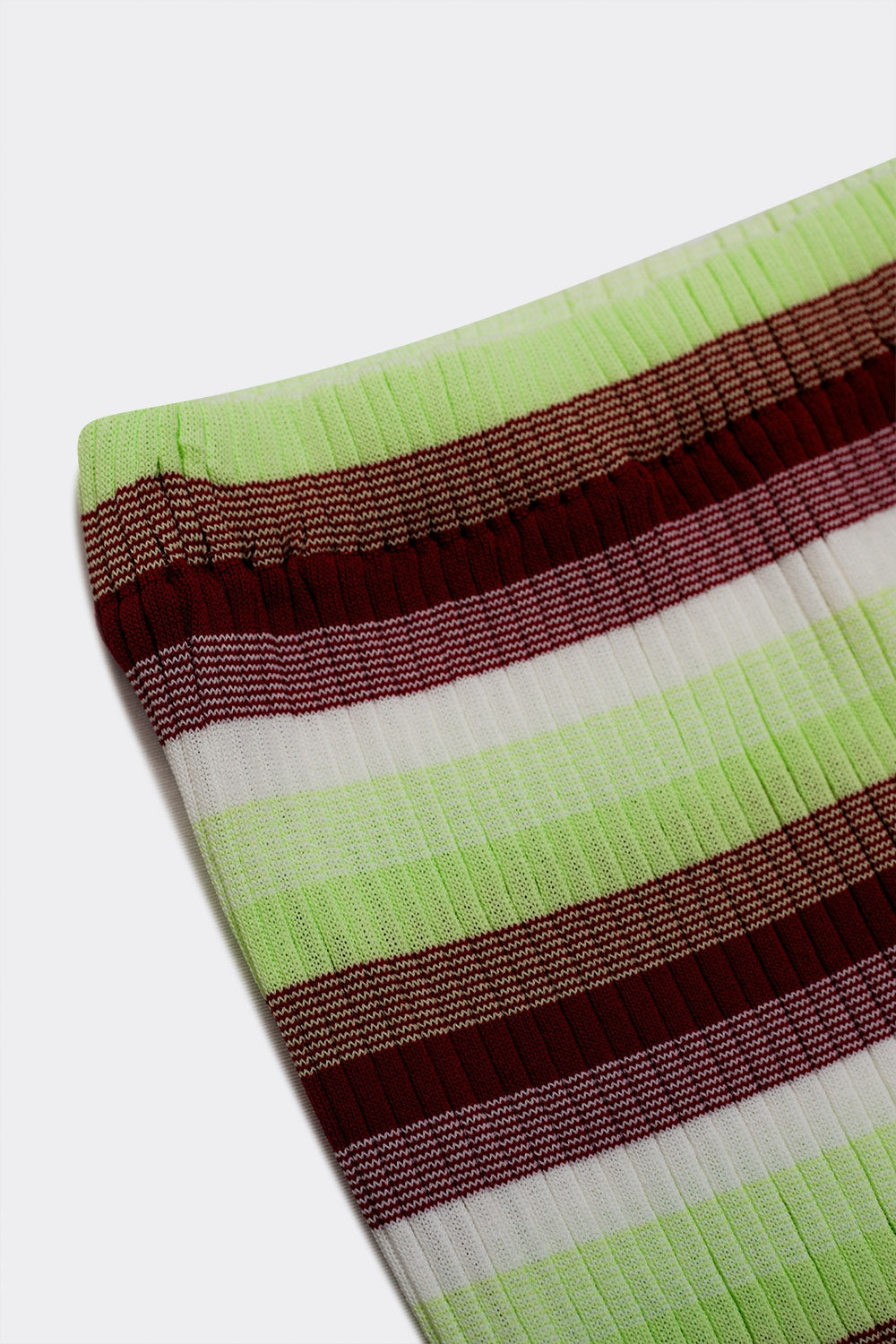 Jupe maxi en tricot léger à rayures vert