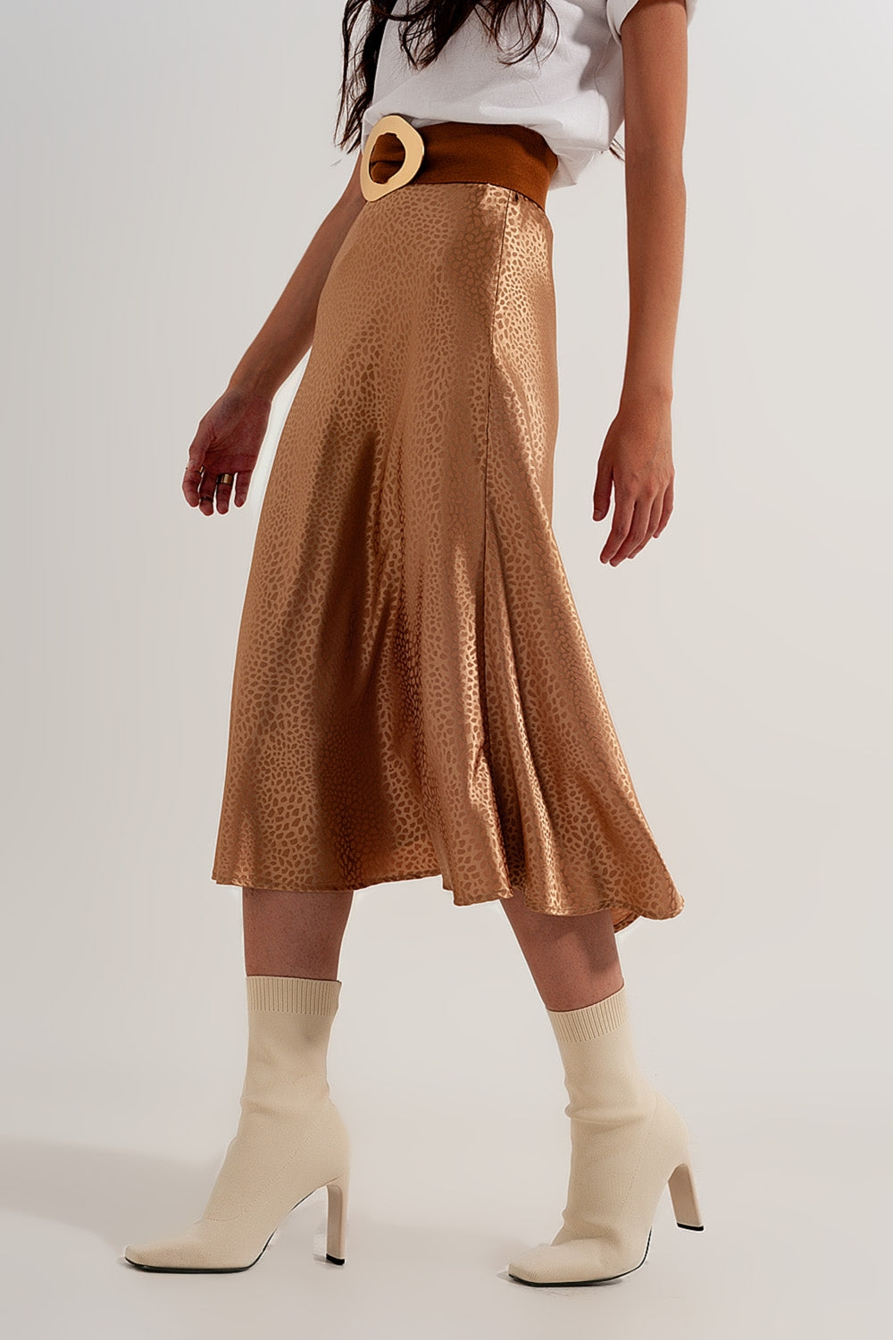 Jupe mi longue de couleur or en imprimé animal abstrait