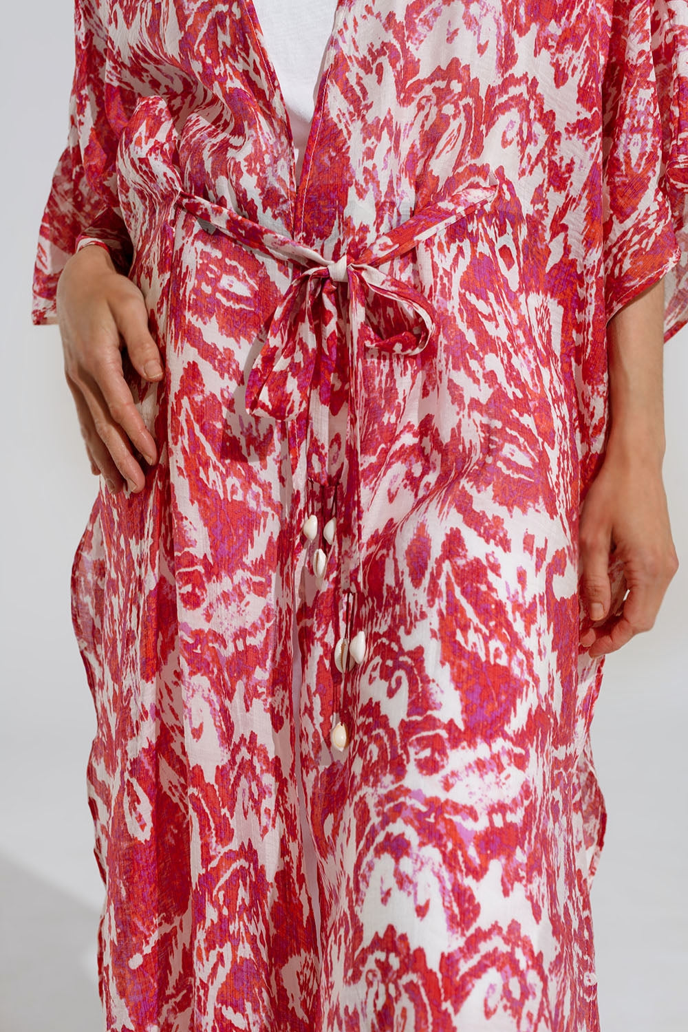 Kimono long rouge avec fermeture à cordon en imprimé tribal